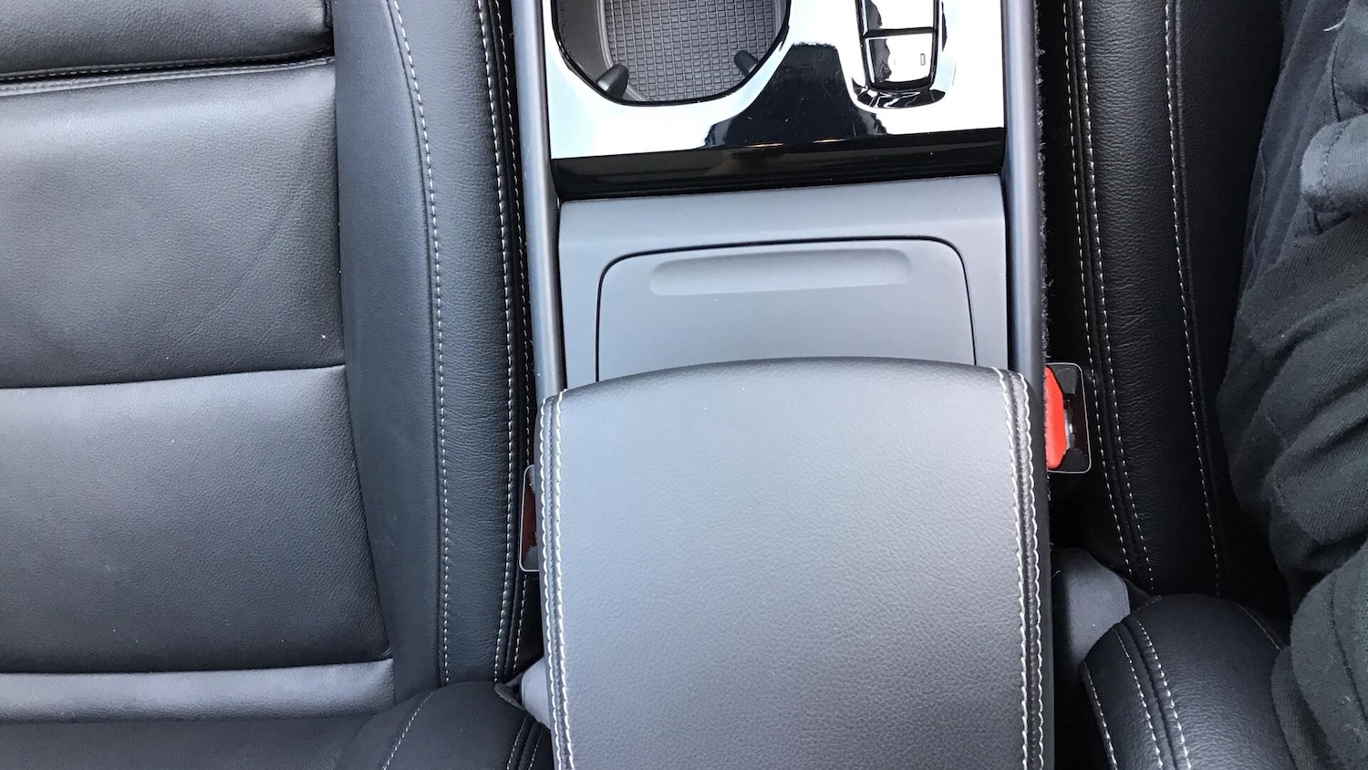 Used Volvo XC40 2025 for sale - 76121301: Photo 15