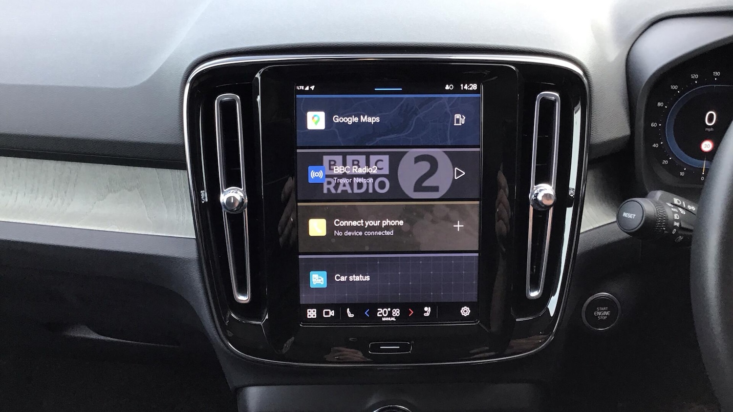Used Volvo XC40 2025 for sale - 76121301: Photo 20