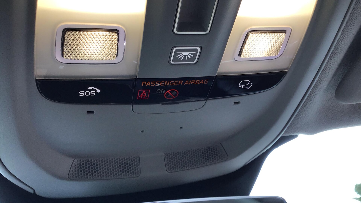 Used Volvo XC40 2025 for sale - 76121301: Photo 29