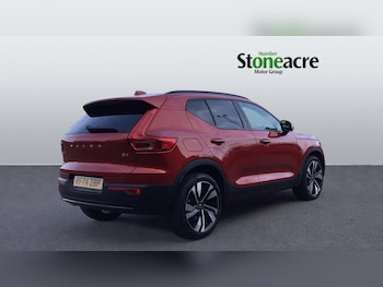 Used Volvo XC40 2025 for sale - 76121301: Photo 2