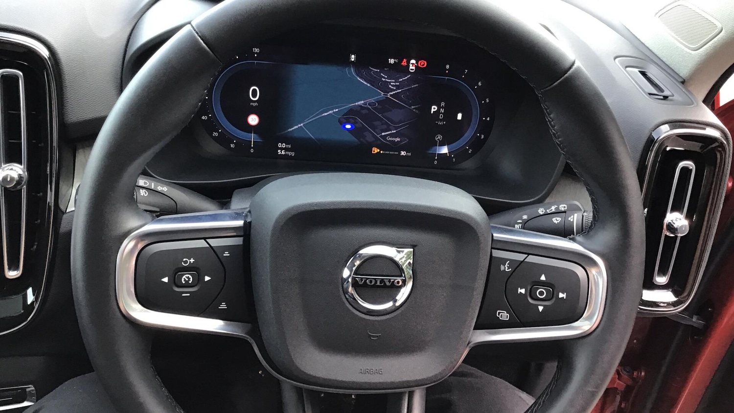 Used Volvo XC40 2025 for sale - 76121301: Photo 37