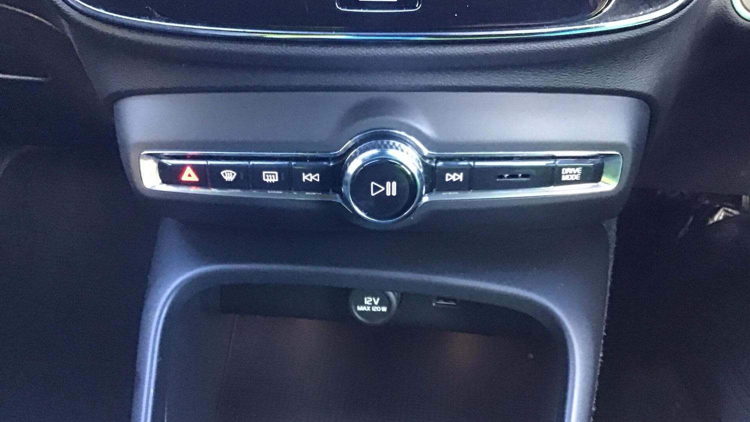 Used Volvo XC40 2022 for sale - 76700739: Photo 19