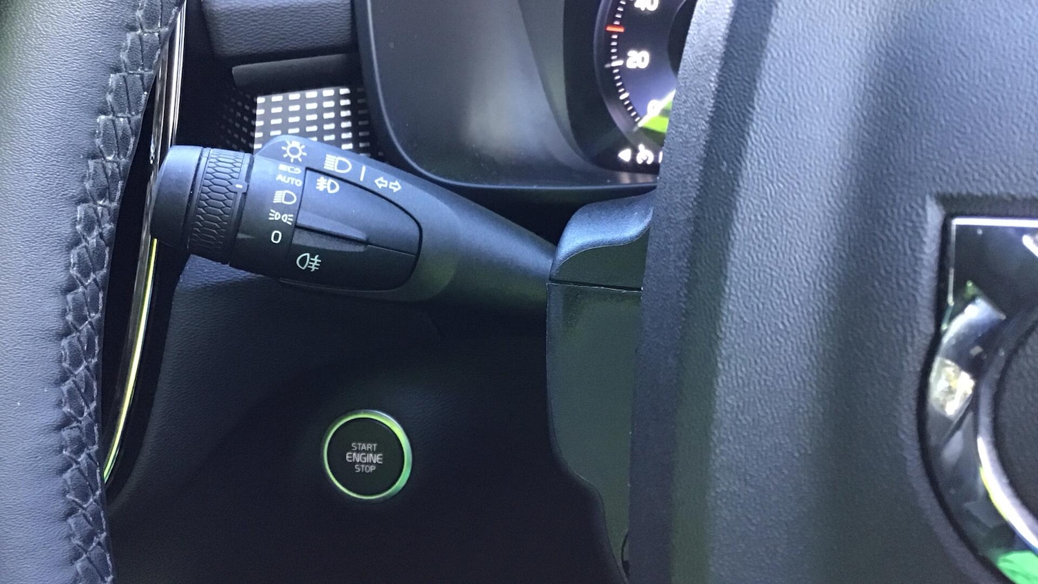 Used Volvo XC40 2022 for sale - 76700739: Photo 24