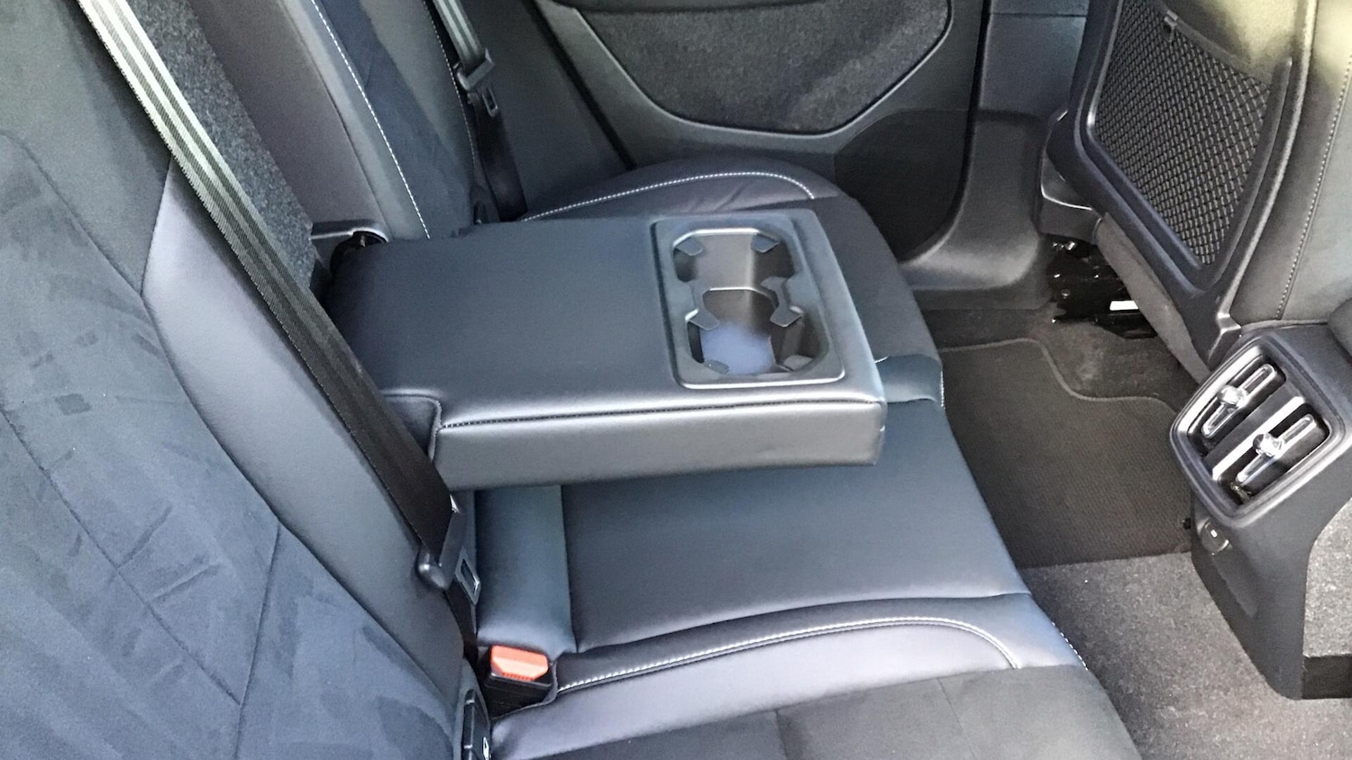 Used Volvo XC40 2022 for sale - 76700739: Photo 34