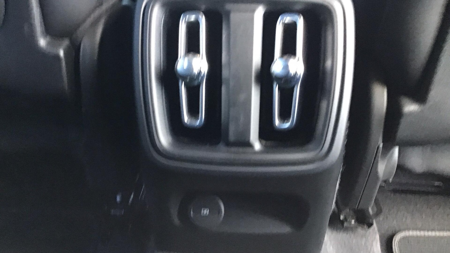 Used Volvo XC40 2022 for sale - 76700739: Photo 35