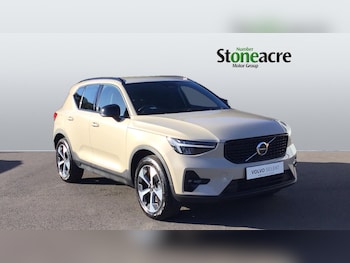 (74) - Plus, B4 Mild hybrid, Petrol, Dark 5-Door