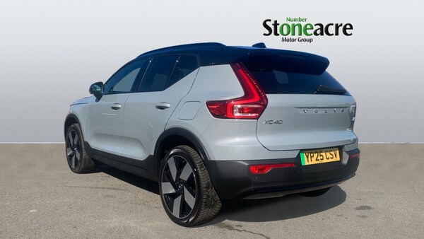 Used Volvo XC40 2025 for sale - 76306321: Photo 2