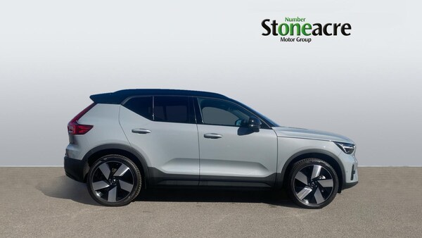 Used Volvo XC40 2025 for sale - 76306321: Photo 3