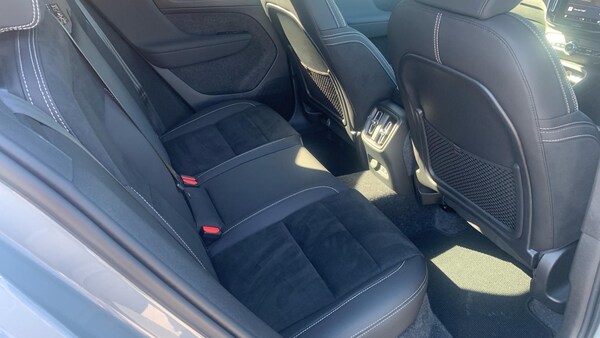 Used Volvo XC40 2025 for sale - 76306321: Photo 40