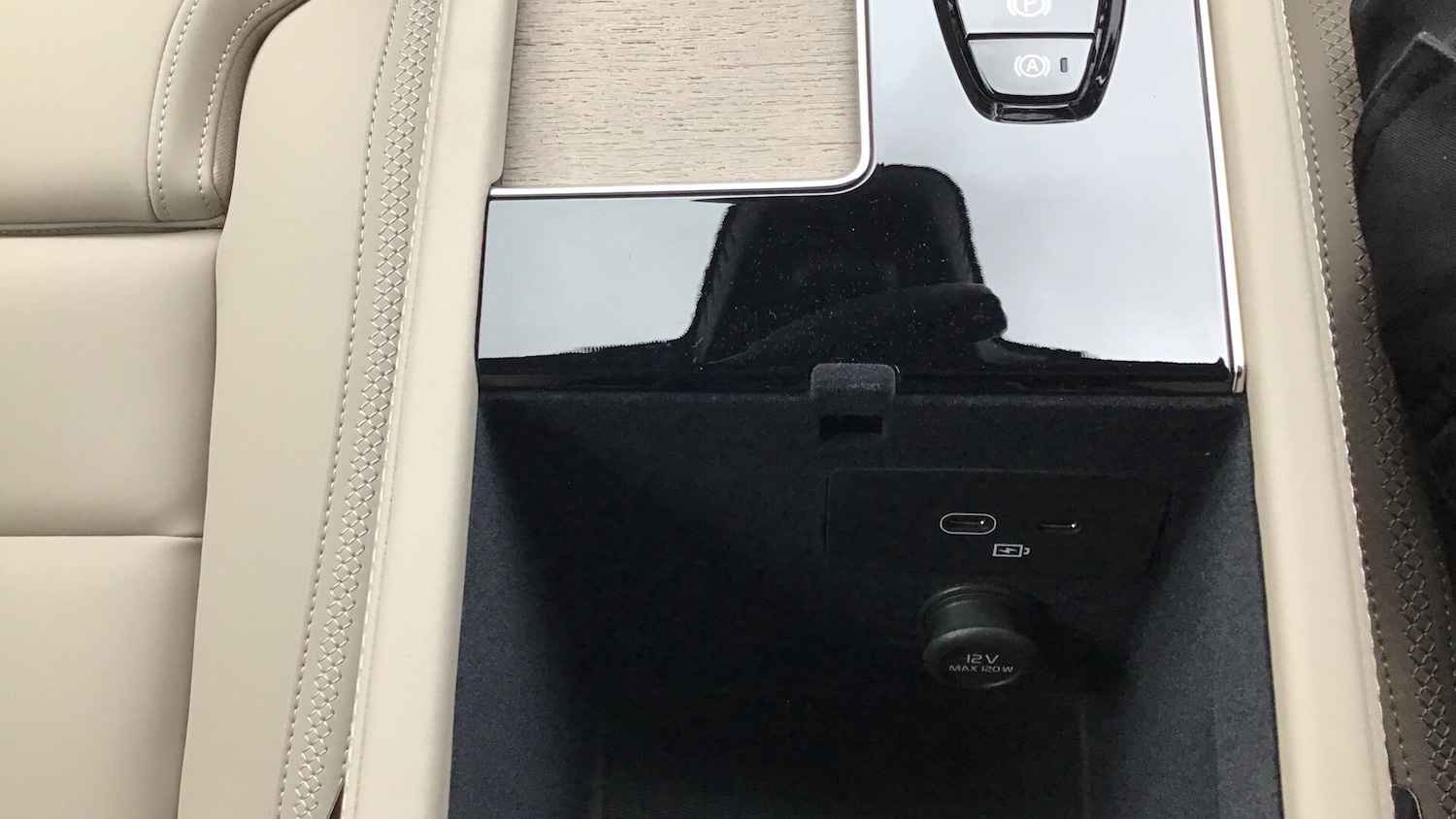 Used Volvo XC90 2025 for sale - 76398281: Photo 15