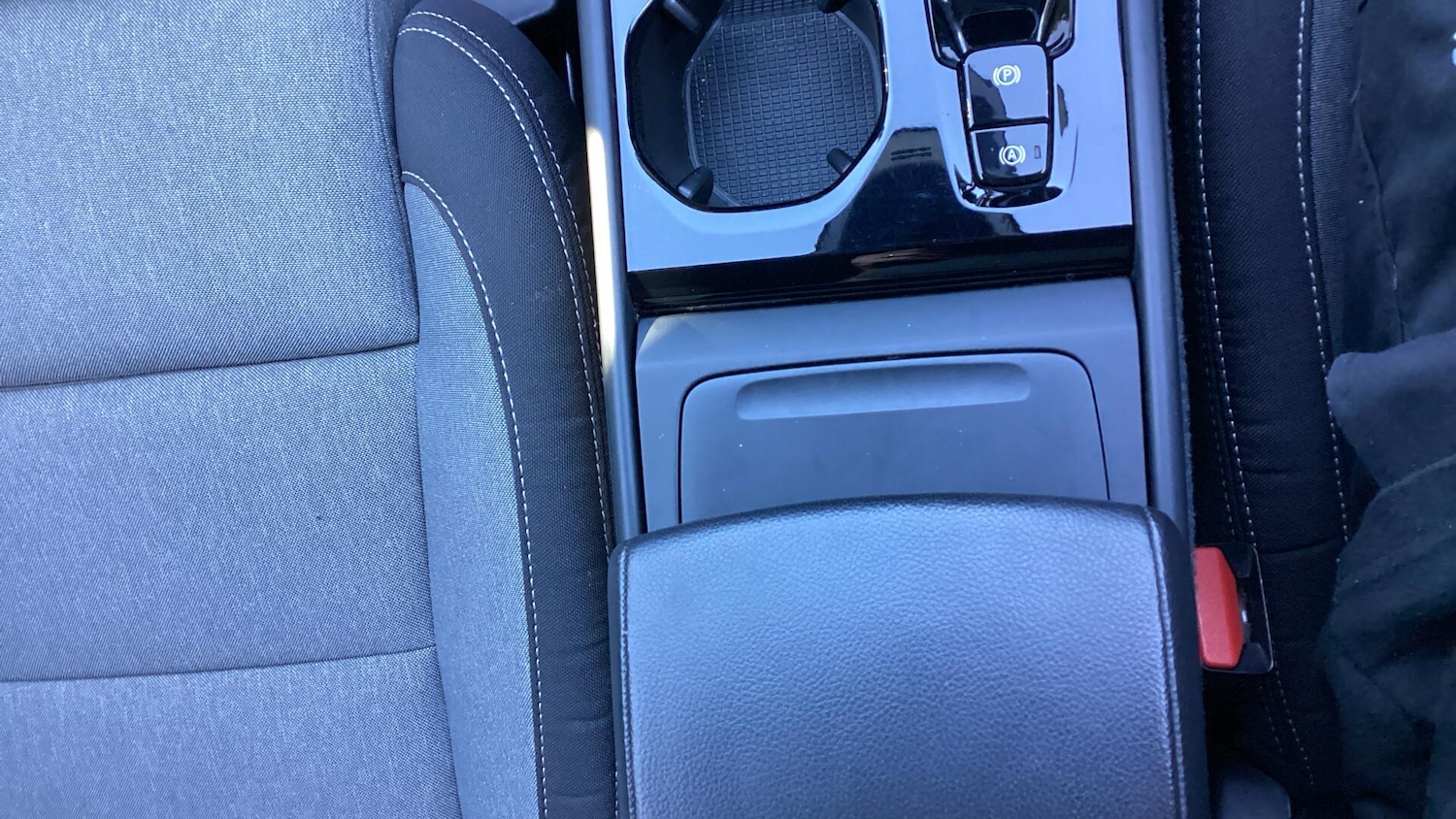 Used Volvo XC40 2023 for sale - 76753327: Photo 15