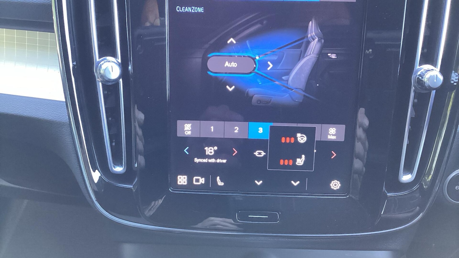 Used Volvo XC40 2023 for sale - 76753327: Photo 19