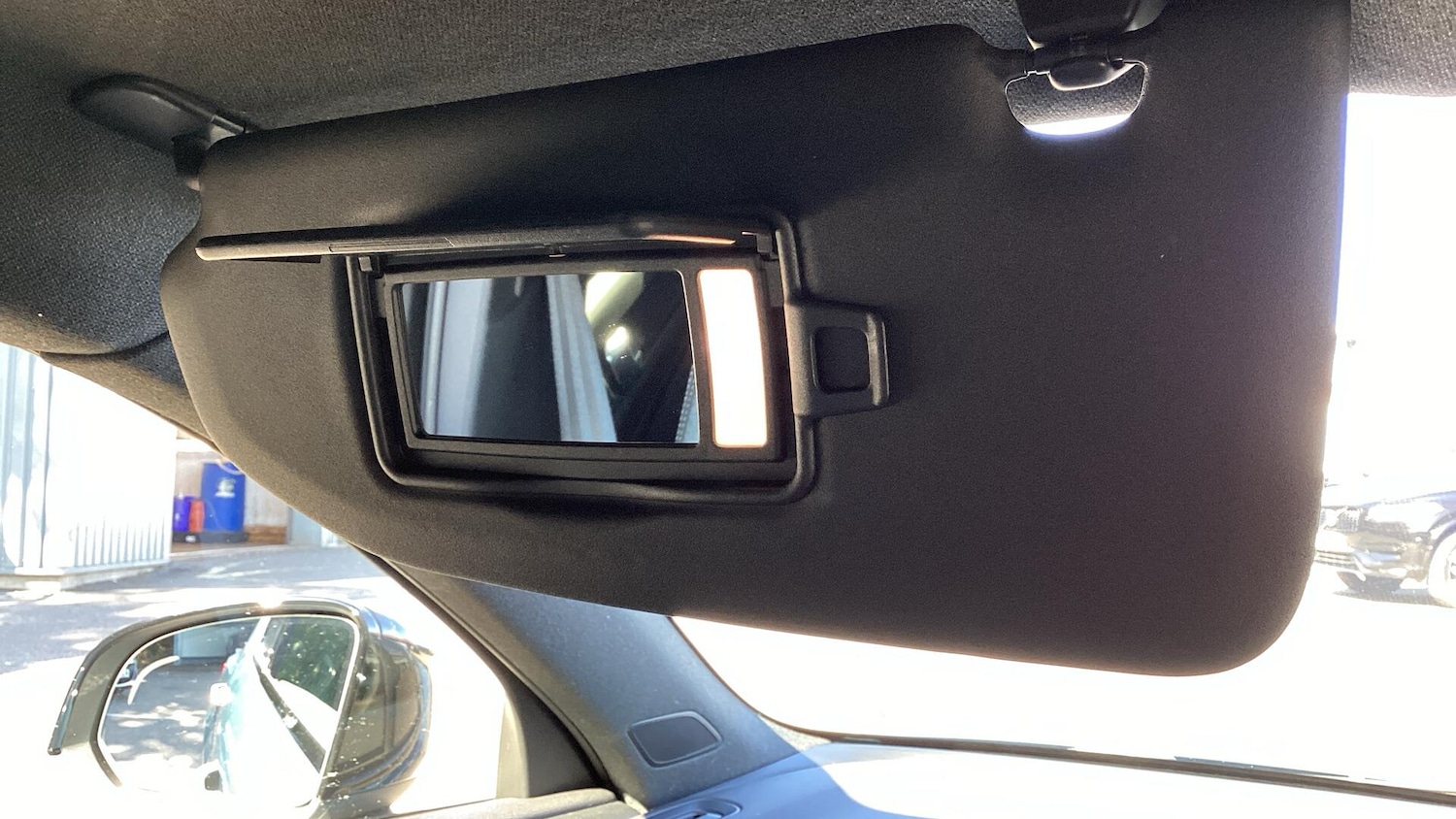 Used Volvo XC40 2023 for sale - 76753327: Photo 29