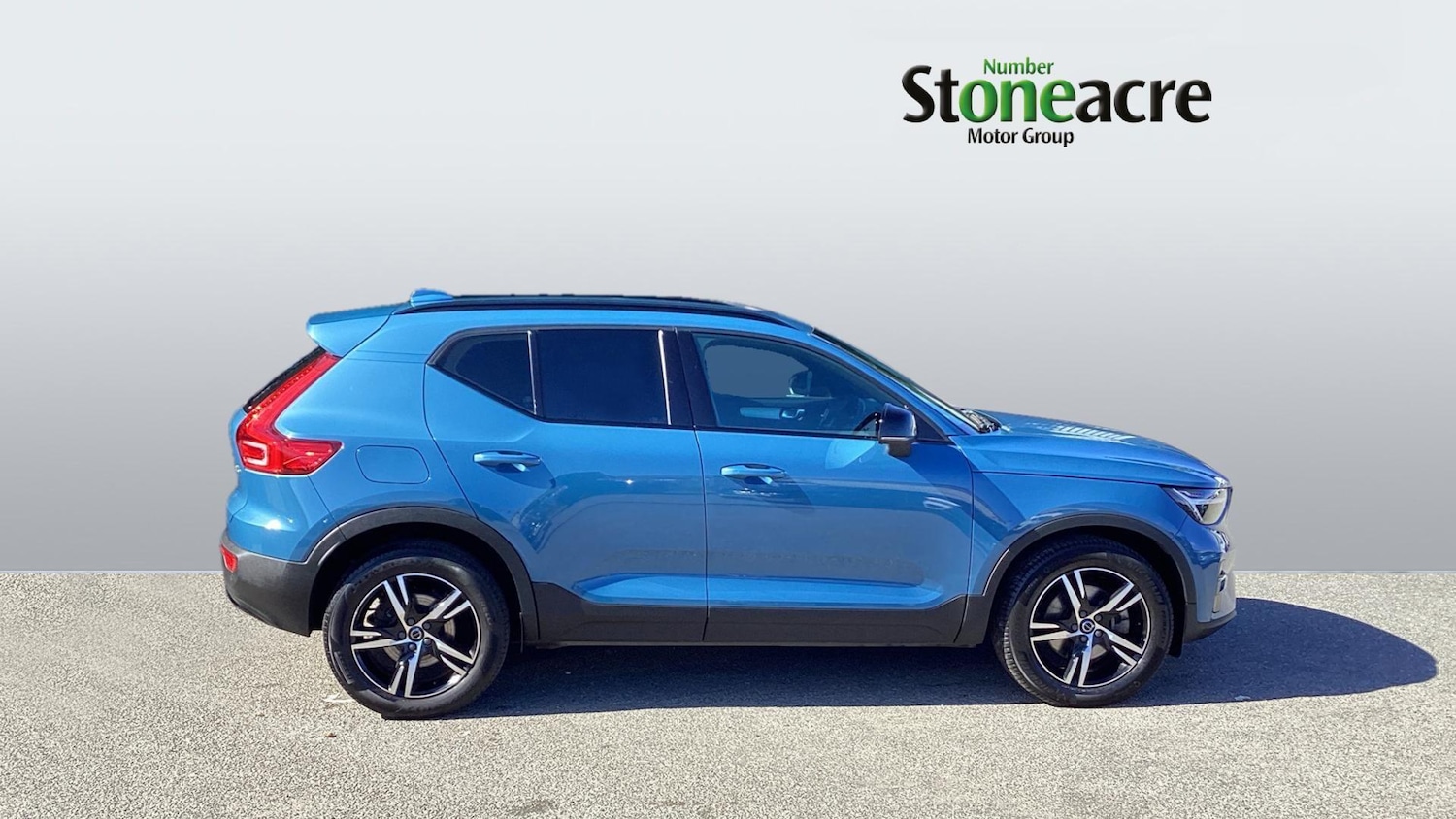 Used Volvo XC40 2023 for sale - 76753327: Photo 3