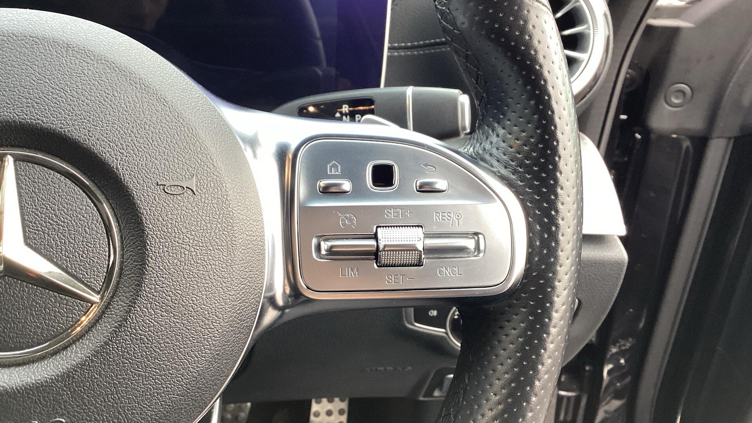 Used Mercedes-Benz CLS 2018 for sale - 76521989: Photo 21