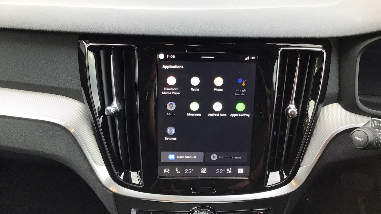 Used Volvo V60 2025 for sale - 76549435: Photo 12