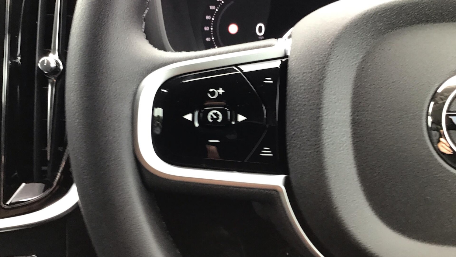 Used Volvo V60 2025 for sale - 76549435: Photo 23