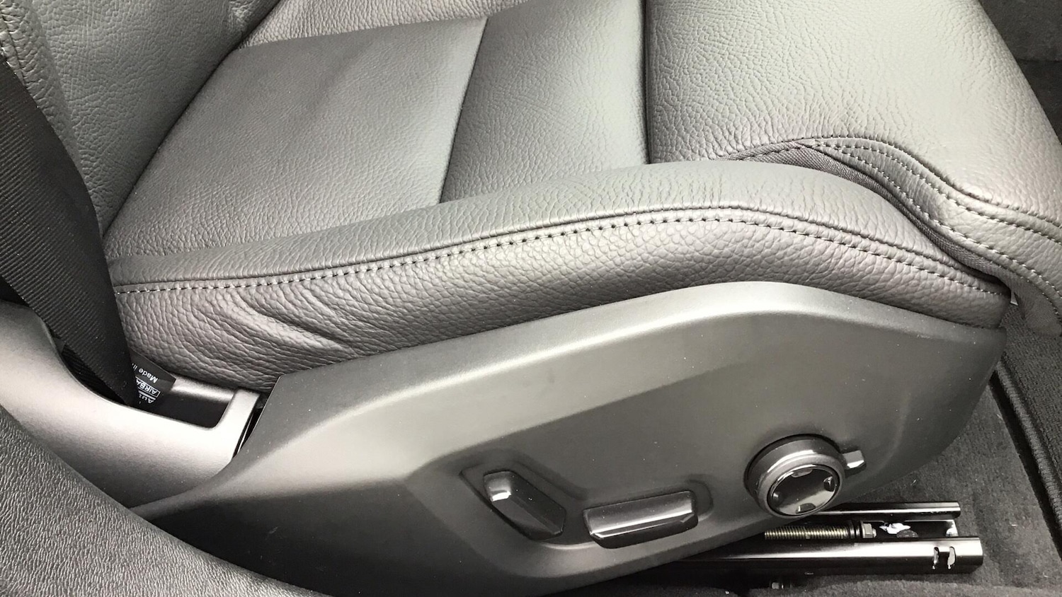 Used Volvo V60 2025 for sale - 76549435: Photo 40