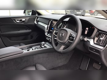 Used Volvo V60 2025 for sale - 76549435: Photo