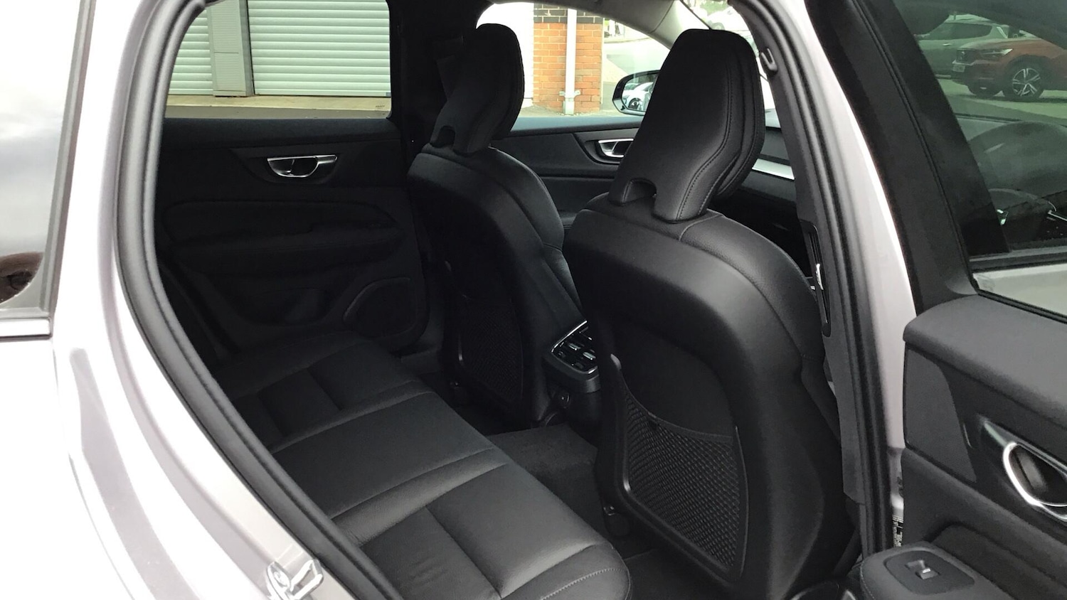 Used Volvo V60 2025 for sale - 76549435: Photo 6