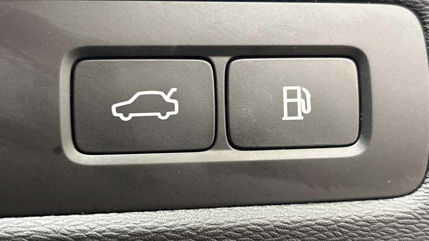 Used Volvo XC60 2025 for sale - 76823902: Photo 30