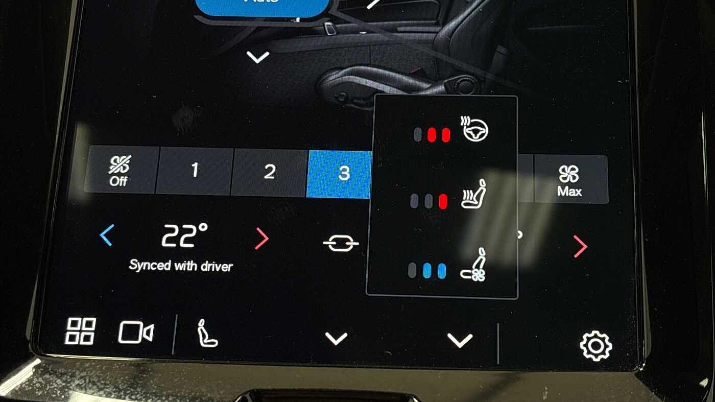 Used Volvo XC60 2025 for sale - 76823902: Photo 40