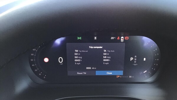 Used Volvo XC40 2025 for sale - 76239277: Photo 11