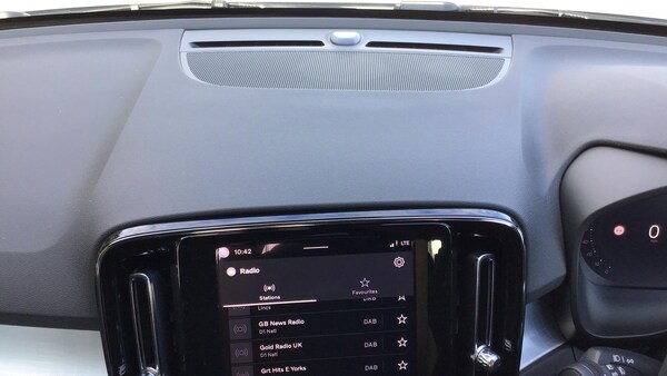 Used Volvo XC40 2025 for sale - 76239277: Photo 27