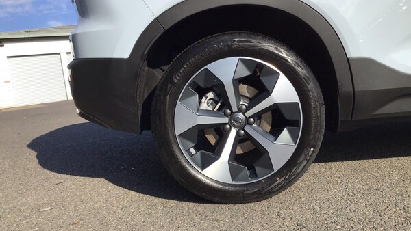 Used Volvo XC40 2025 for sale - 76239277: Photo 9