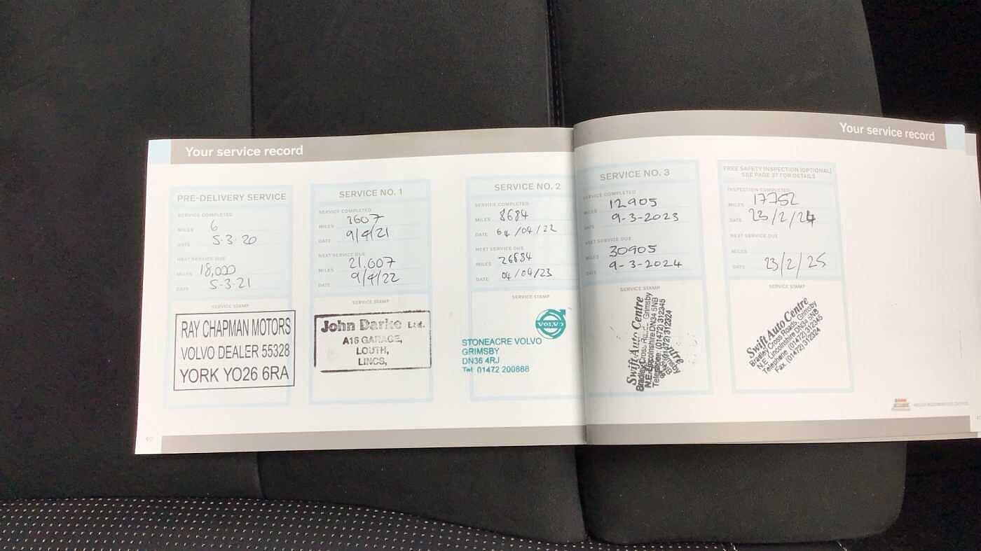 Used Volvo XC40 for sale - 76727890: Photo 17