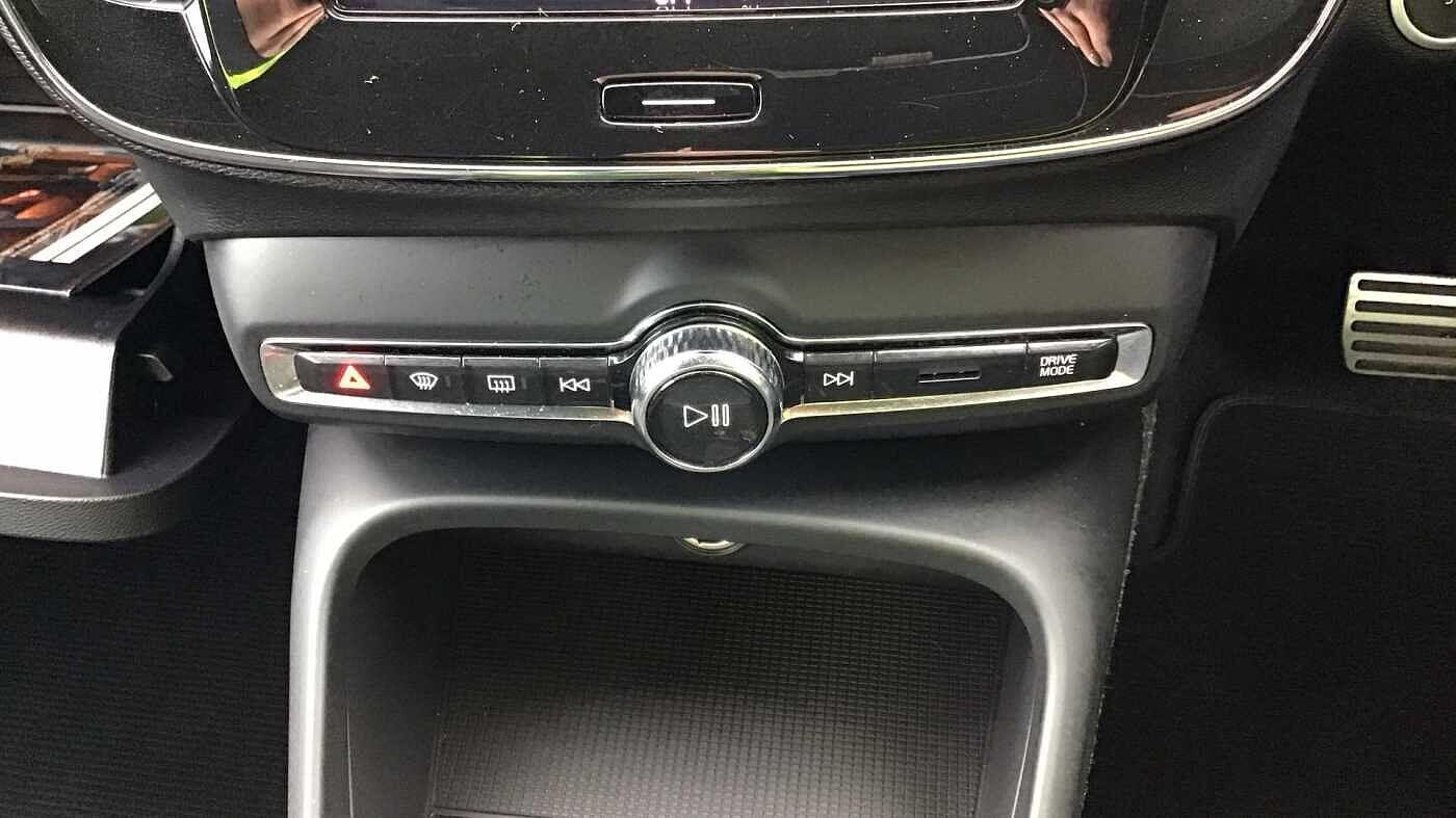 Used Volvo XC40 for sale - 76727890: Photo 19