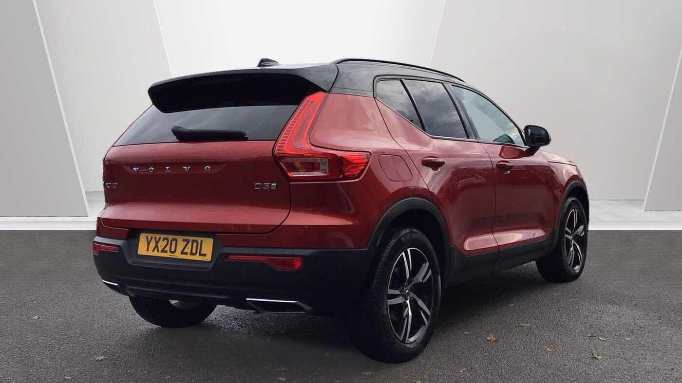 Used Volvo XC40 for sale - 76727890: Photo 2