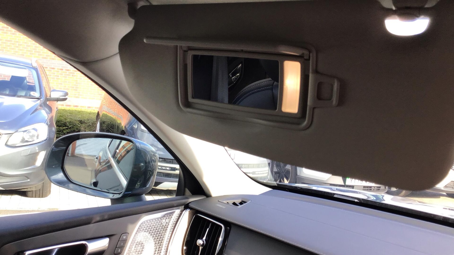 Used Volvo XC60 2025 for sale - 77119716: Photo 34