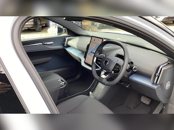 Used Volvo EX30 2025 for sale - 75941673: Photo