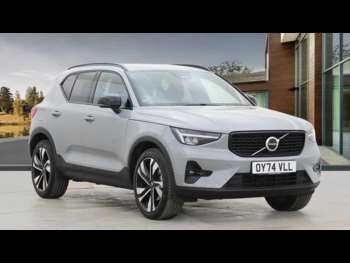 2024 (74) - 2.0 B3P Plus Dark 5dr Auto