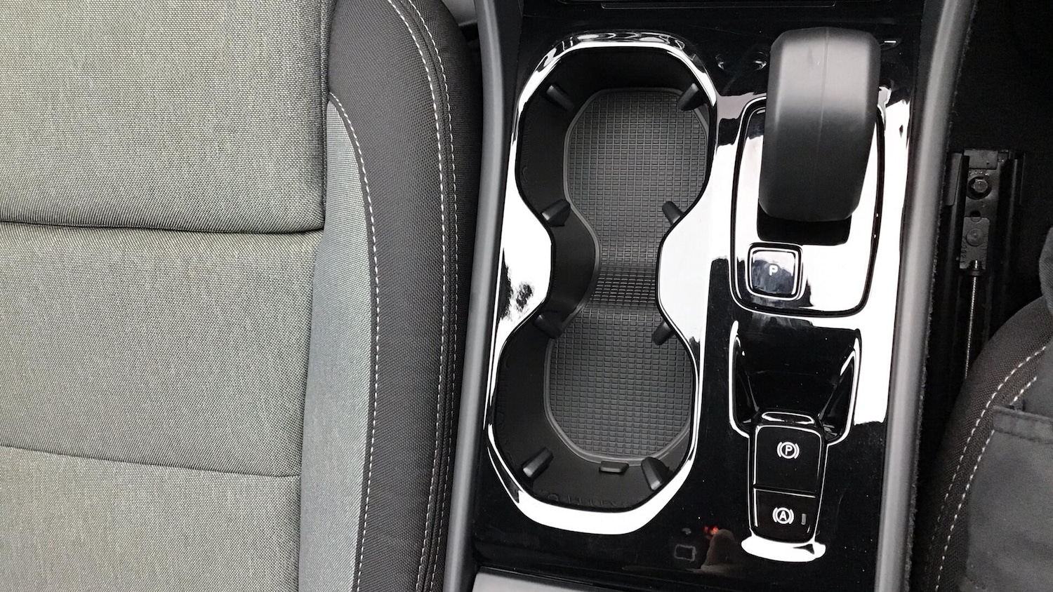 Used Volvo XC40 2023 for sale - 76657706: Photo 16