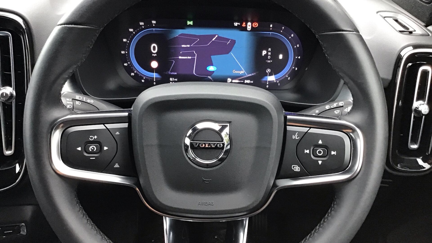 Used Volvo XC40 2023 for sale - 76657706: Photo 24