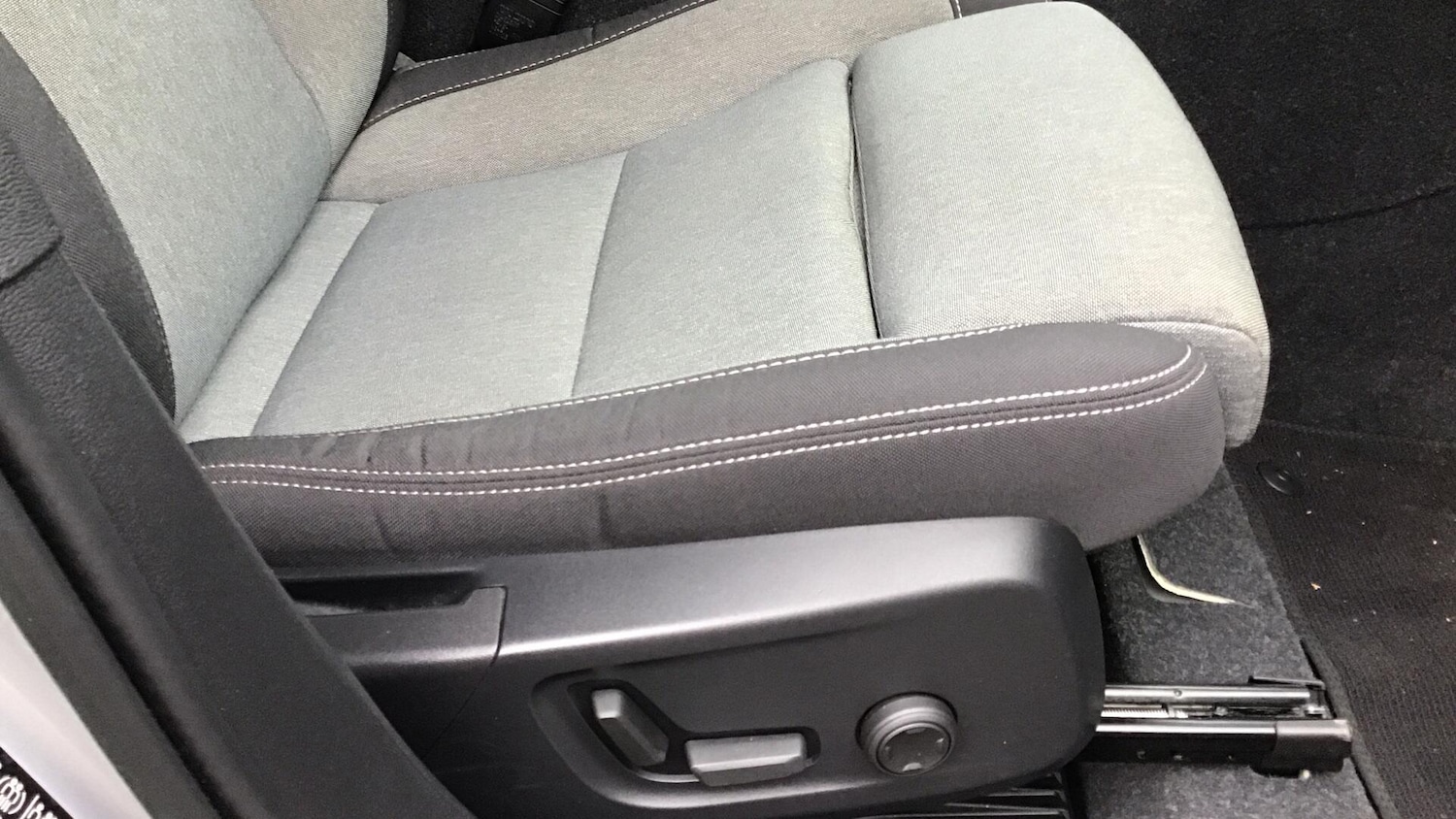 Used Volvo XC40 2023 for sale - 76657706: Photo 31