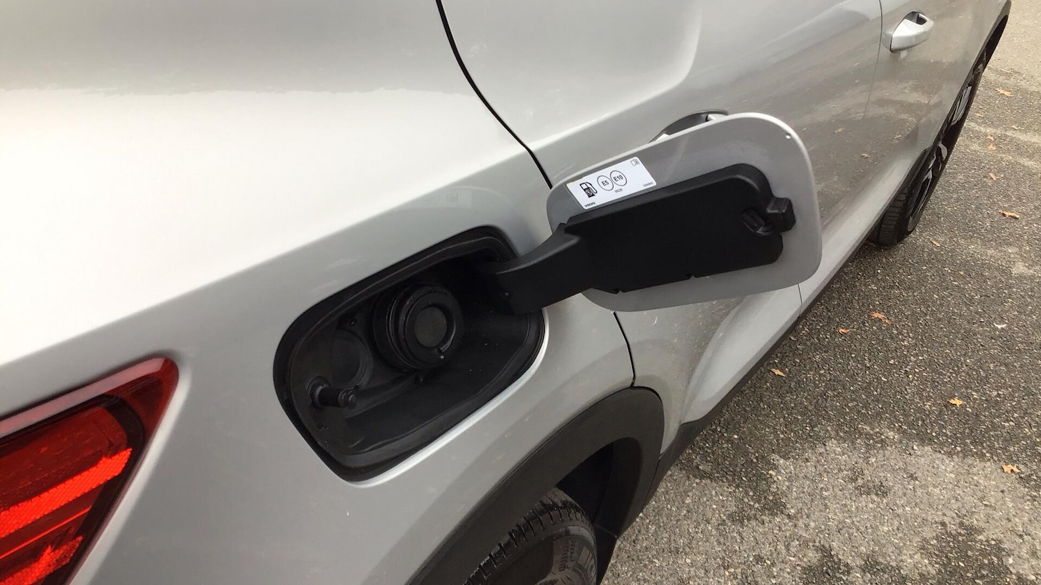 Used Volvo XC40 2023 for sale - 76657706: Photo 37