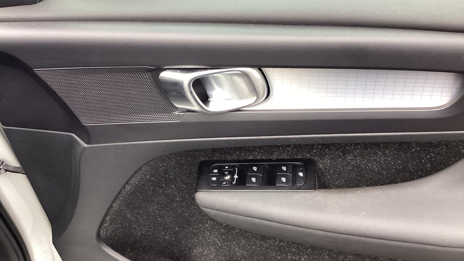 Used Volvo XC40 2020 for sale - 77440035: Photo 33