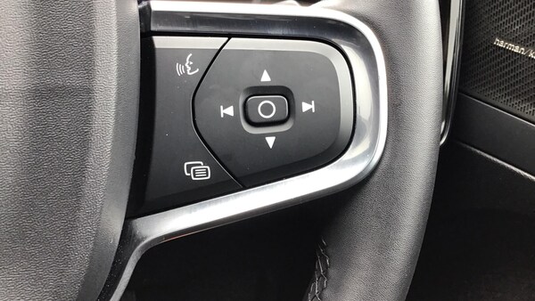 Used Volvo XC40 2025 for sale - 76239852: Photo 28