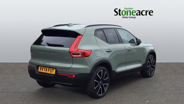 Used Volvo XC40 2025 for sale - 76239852: Photo 2