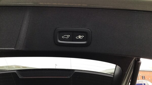 Used Volvo XC40 2025 for sale - 76239852: Photo 40