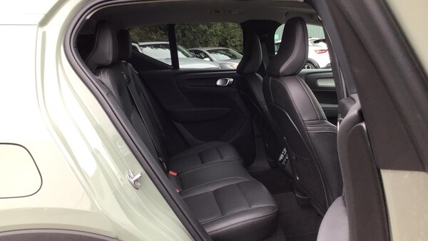 Used Volvo XC40 2025 for sale - 76239852: Photo 6