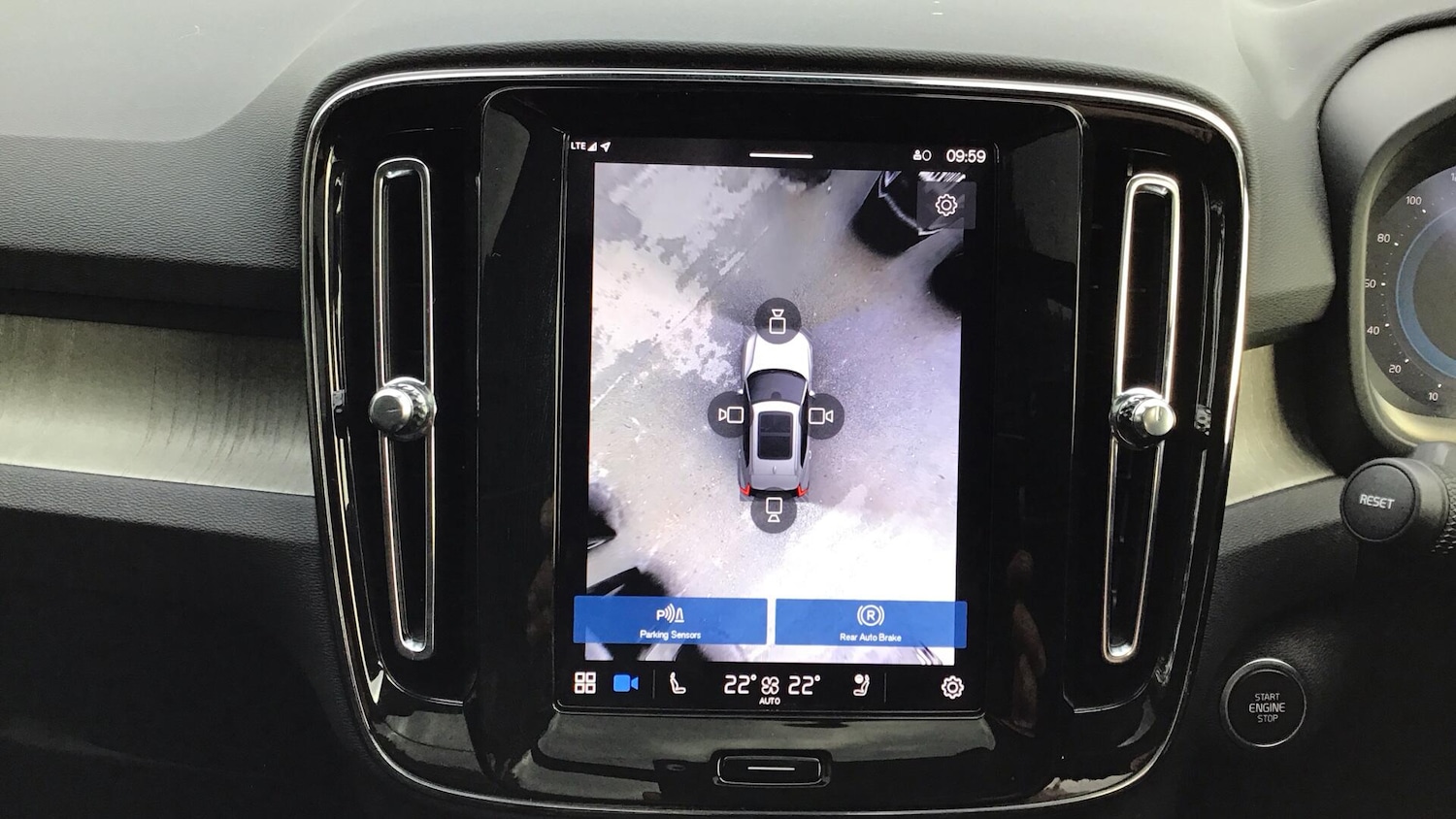 Used Volvo XC40 2024 for sale - 76620564: Photo 19