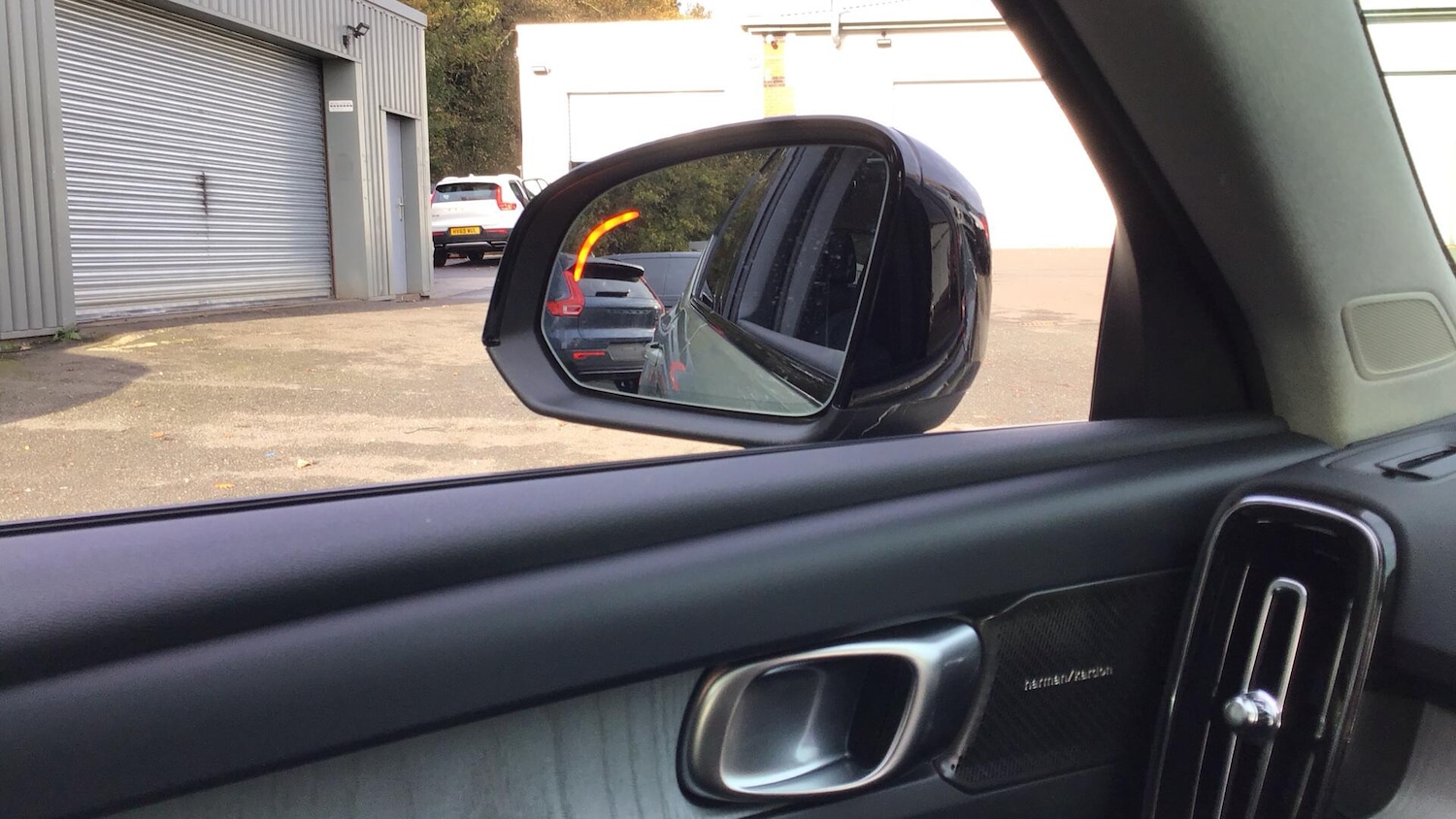 Used Volvo XC40 2024 for sale - 76620564: Photo 26