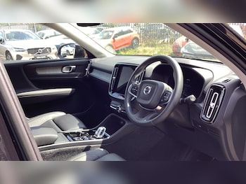 Used Volvo XC40 2022 for sale - 79374602: Photo