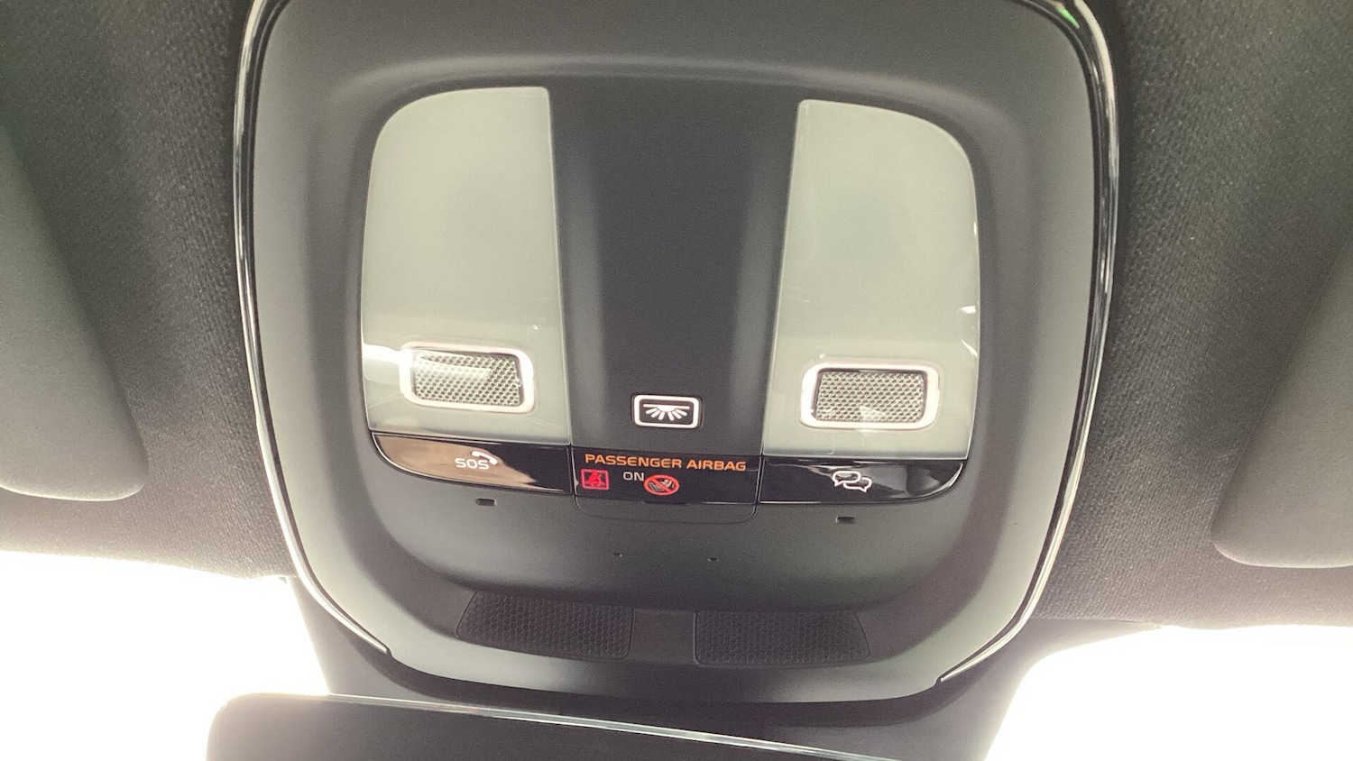 Used Volvo XC40 2025 for sale - 78203864: Photo 30