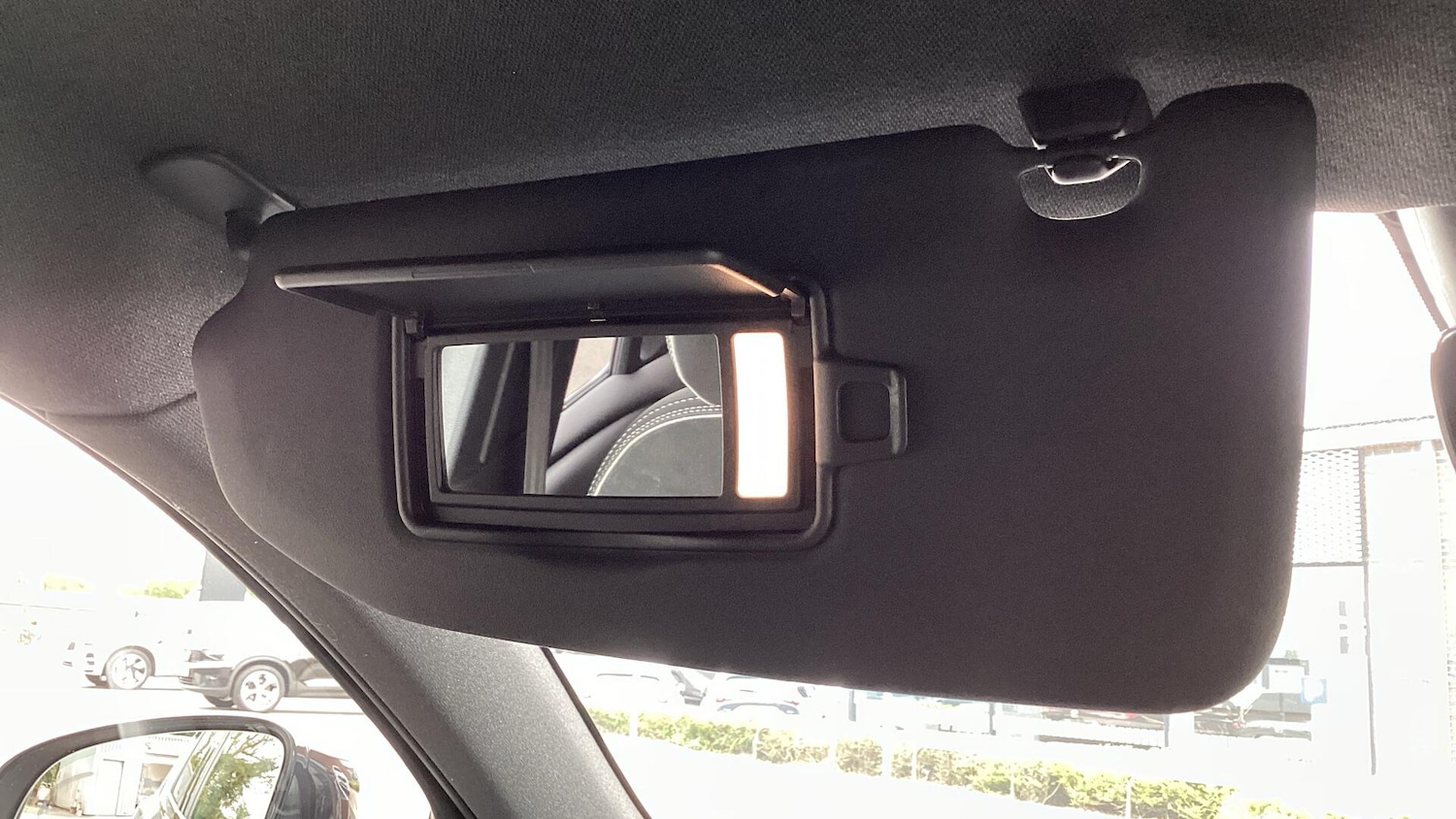 Used Volvo XC40 2025 for sale - 78203864: Photo 32