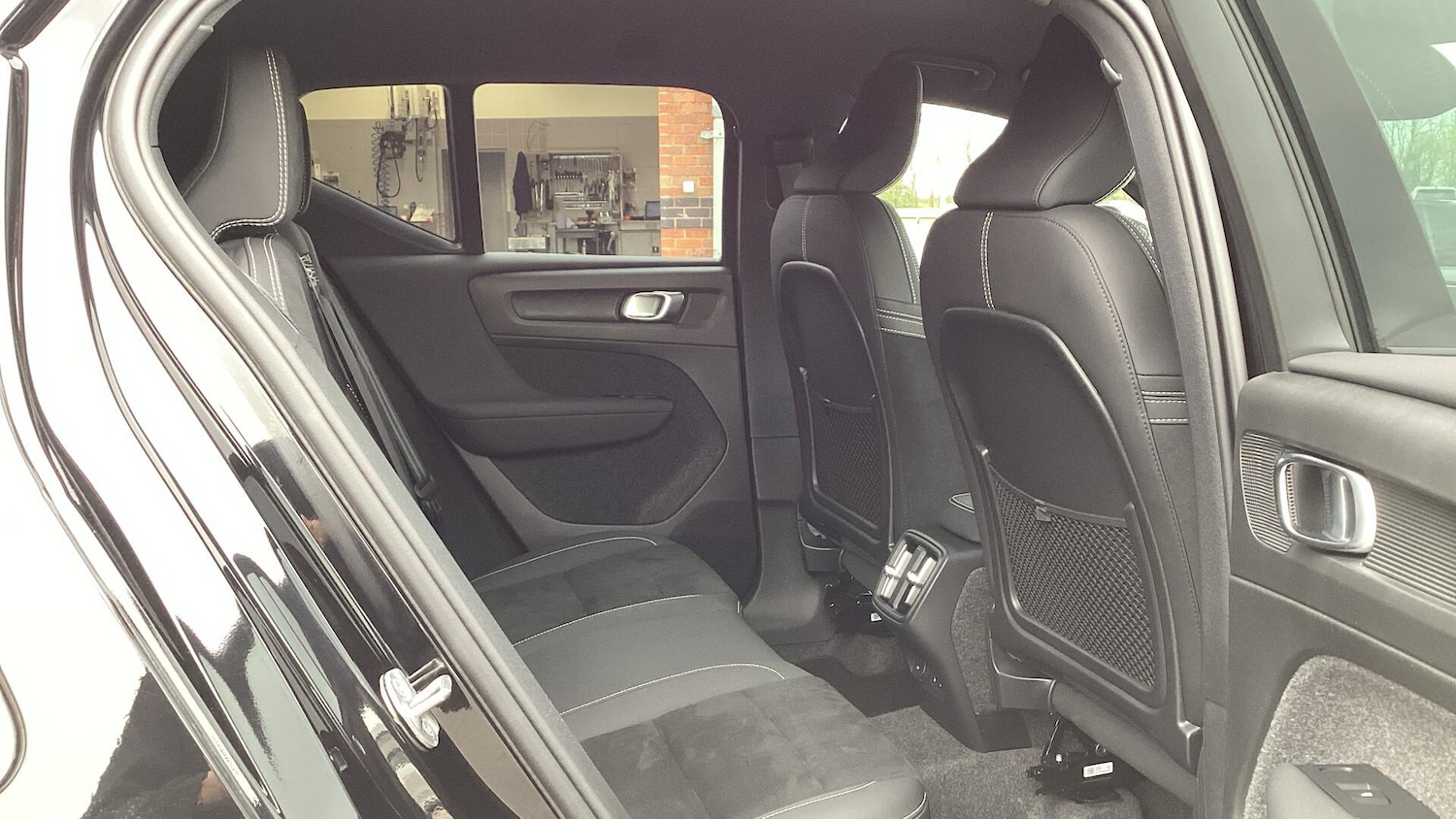 Used Volvo XC40 2025 for sale - 78203864: Photo 6